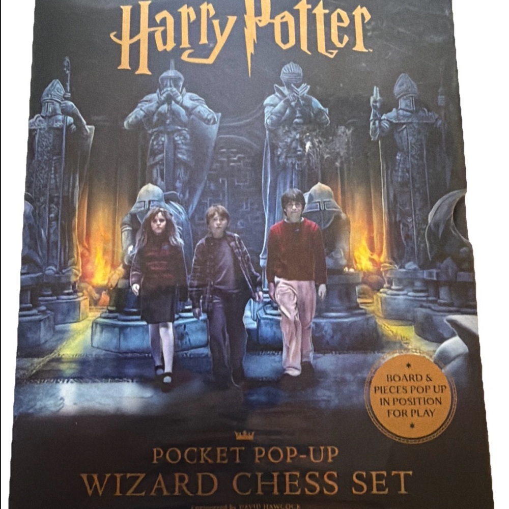 Harry Potter: The Pocket Pop-Up Wizard Chess Set by Insight Editions. Sealed. - Picture 6 of 9